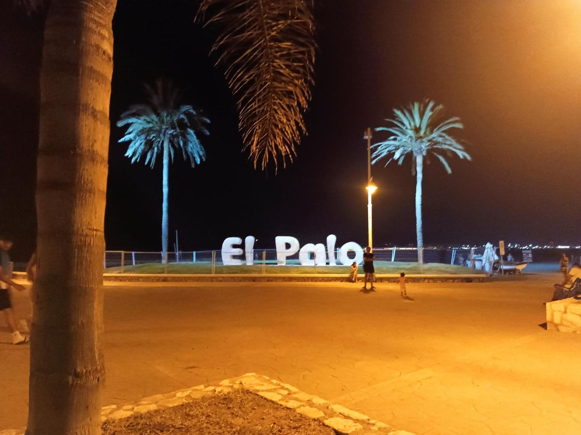 Apartamento El Bambu Cerca Del Mar Malaga Luaran gambar
