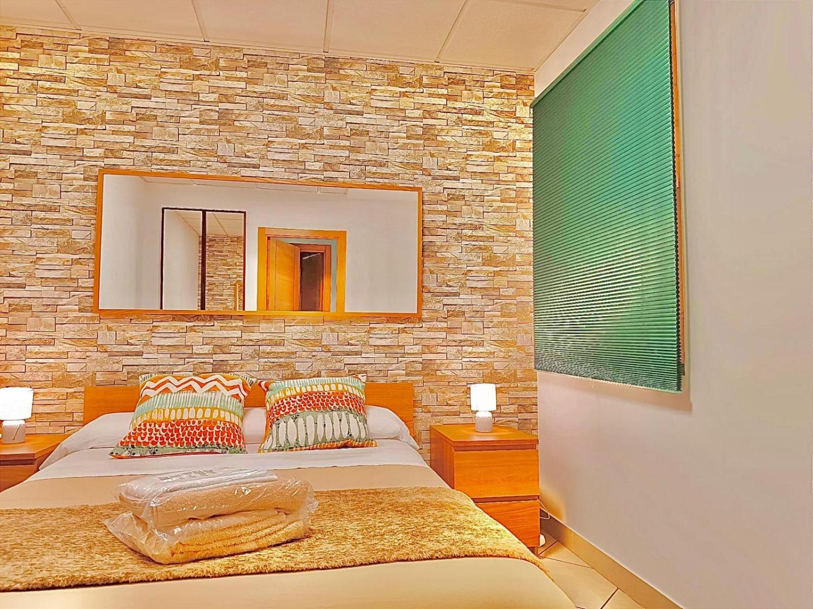 Apartamento El Bambu Cerca Del Mar Malaga Luaran gambar