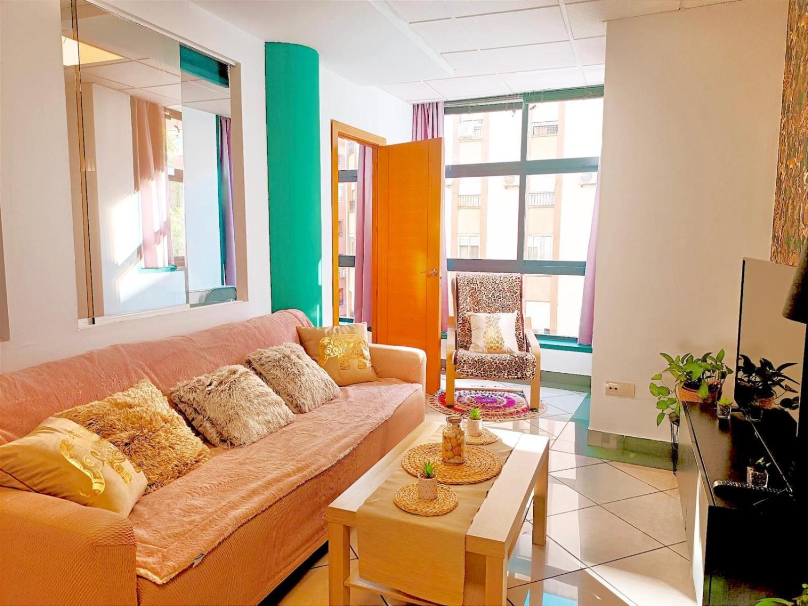 Apartamento El Bambu Cerca Del Mar Malaga Luaran gambar