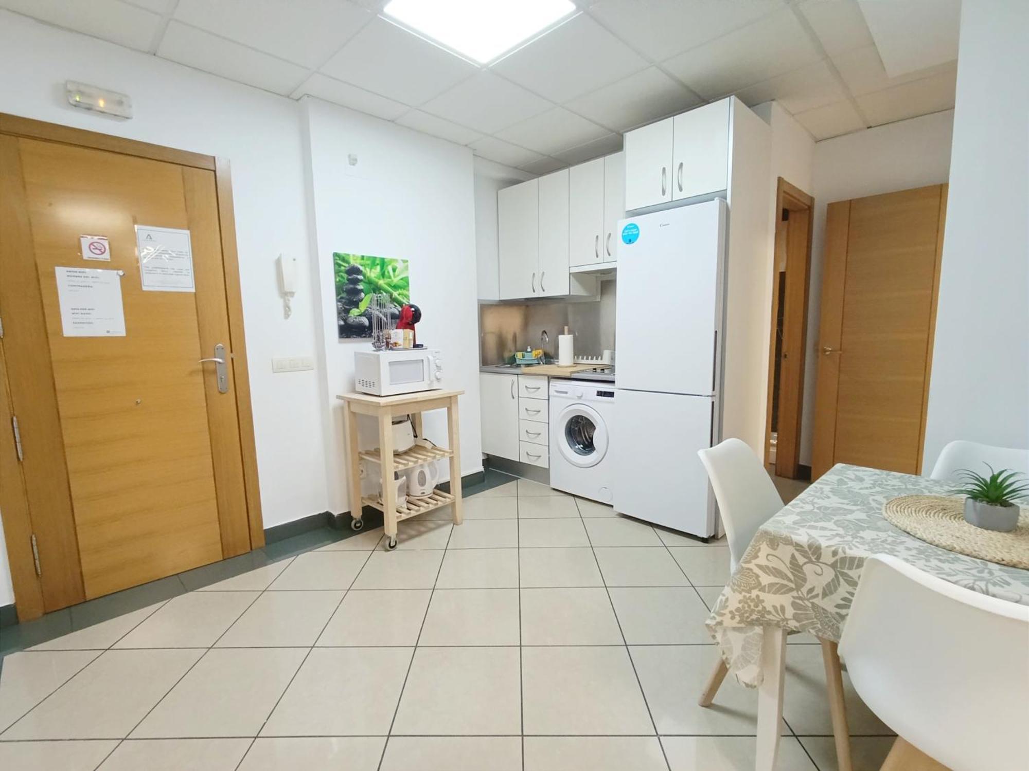Apartamento El Bambu Cerca Del Mar Malaga Luaran gambar